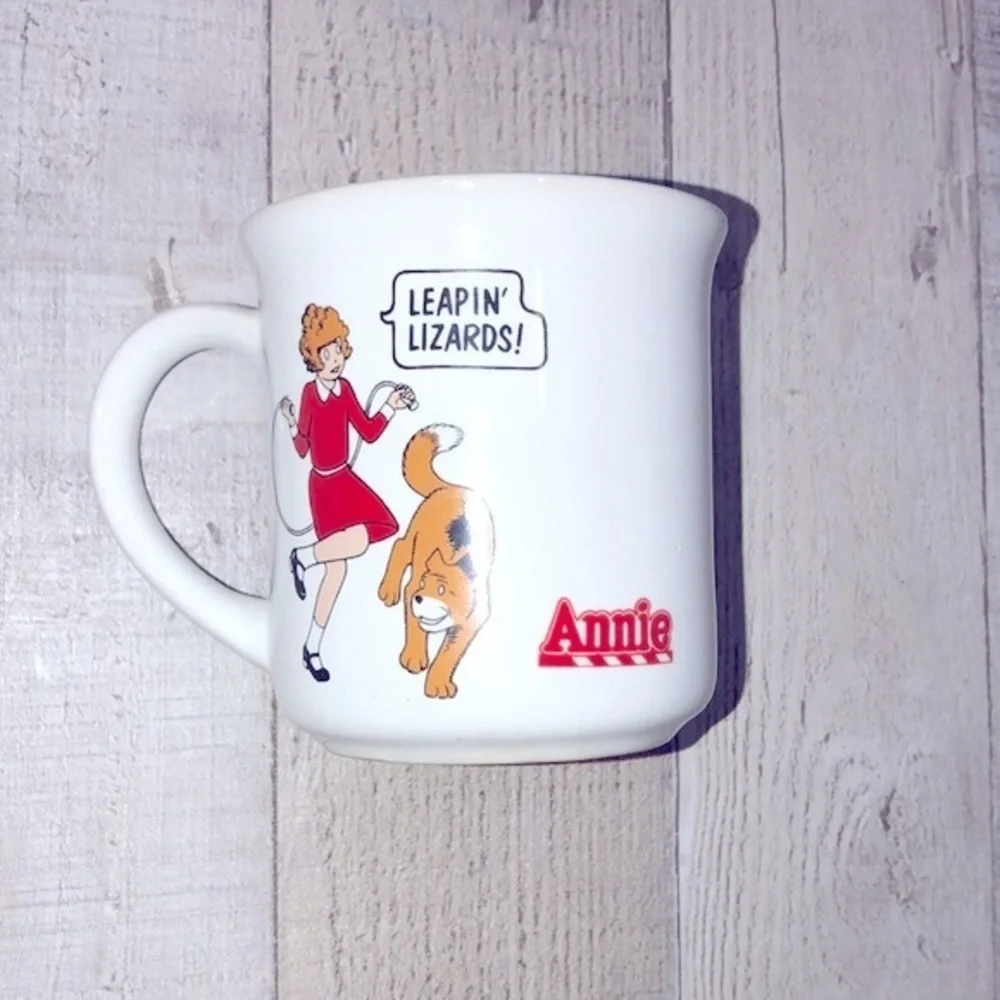 Annie leaping lizards vintage mug